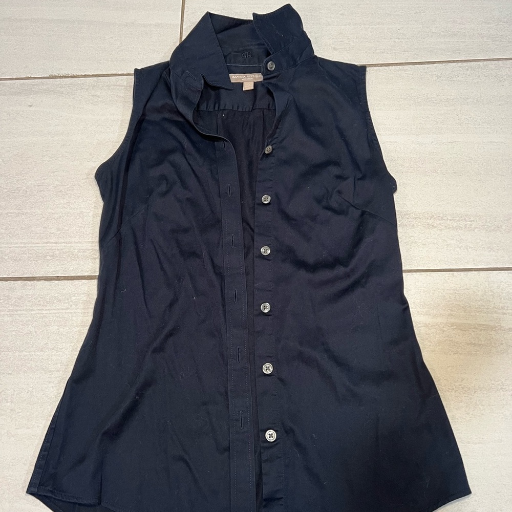 Sleeveless banana republic dress shirt